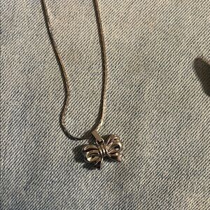 Elegant Silver Bow Pendant Necklace